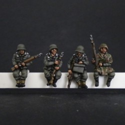 HV05 - Panzergrenadiers for Sdkfz seated