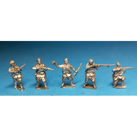 SCR02 - Moroccan regular infantry soldiers in combat